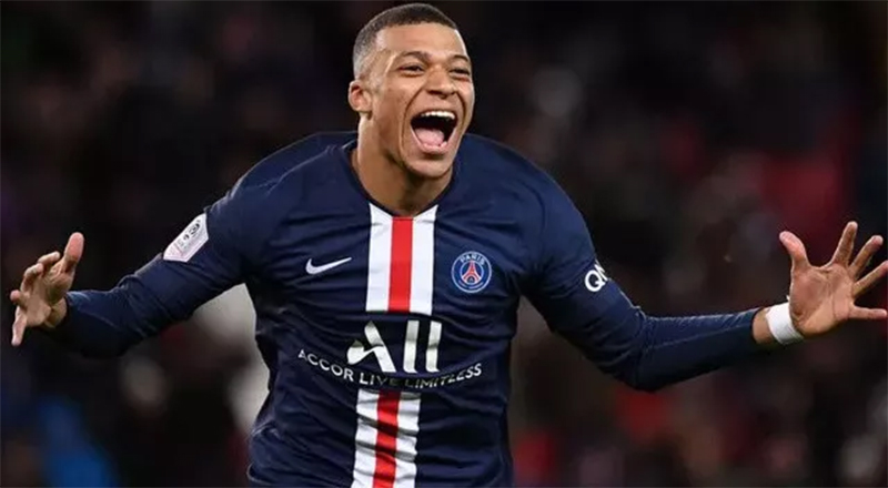 cau-thu-dat-gia-nhat-the-gioi